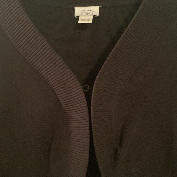 EUC bolero sweater from loft, may wear open or clasped - Picture 2 of 8